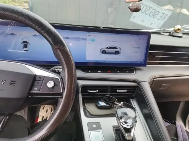 Roewe RX5 — Фото автомобиля 12
