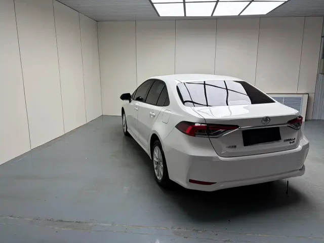 Toyota Corolla — Фото автомобиля 8