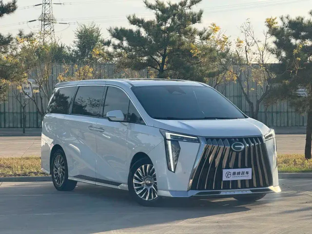 GAC Trumpchi M8 — Фото автомобиля 3