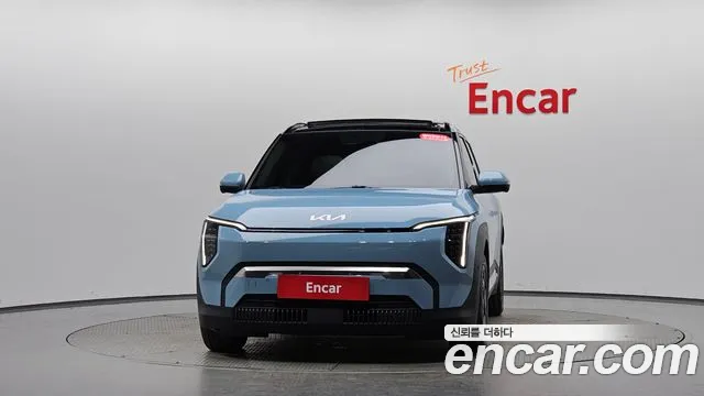 Kia EV3 — Фото автомобиля 2