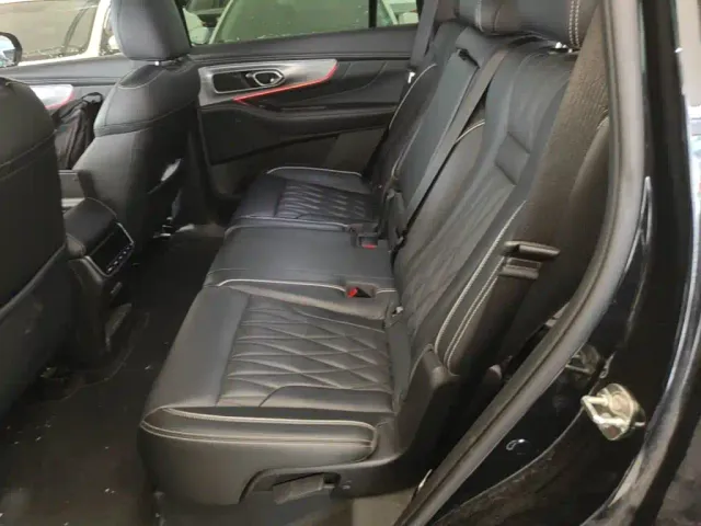 GAC Trumpchi GS8 — Фото автомобиля 16