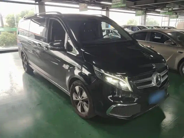 Mercedes-Benz V-Class — Фото автомобиля 3