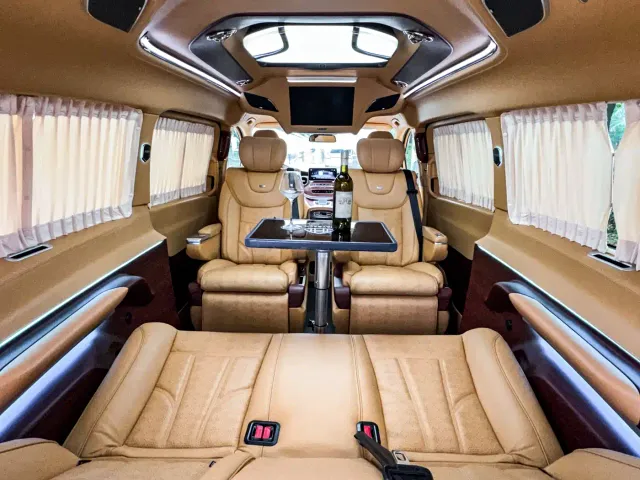 Mercedes-Benz V-Class — Фото автомобиля 29