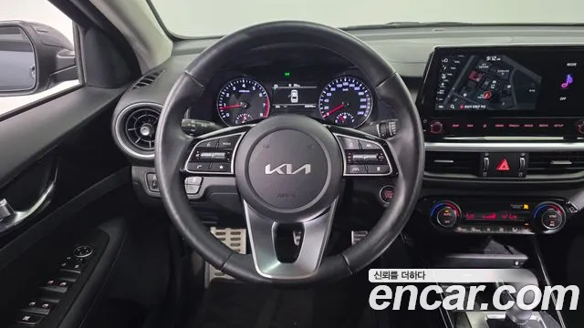 Kia K3 Generation 2 — Фото автомобиля 15