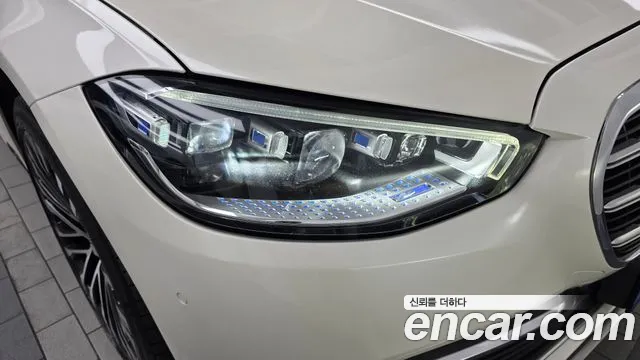 Mercedes-Benz S-Class — Фото автомобиля 22