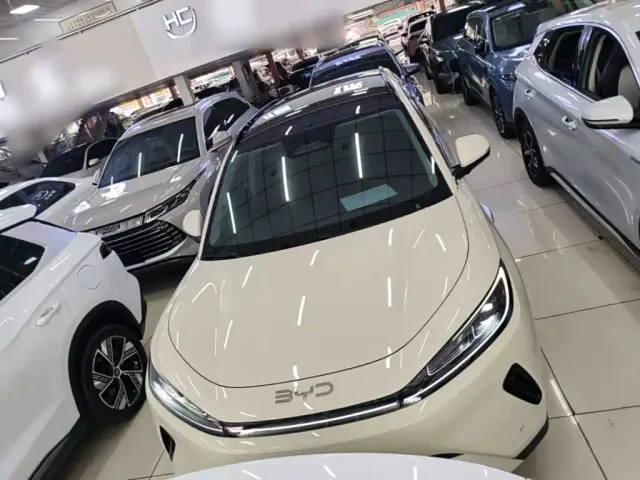 BYD Sealion 05 EV — Фото автомобиля 2
