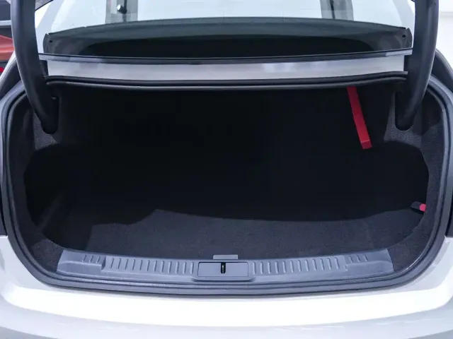 Lincoln Z — Фото автомобиля 23