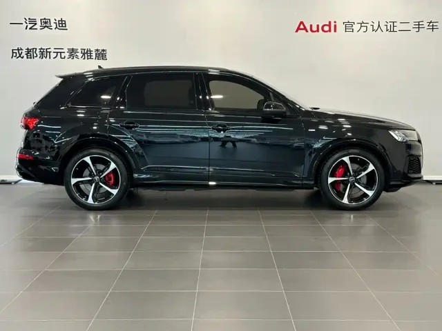 Audi Q7 — Фото автомобиля 3