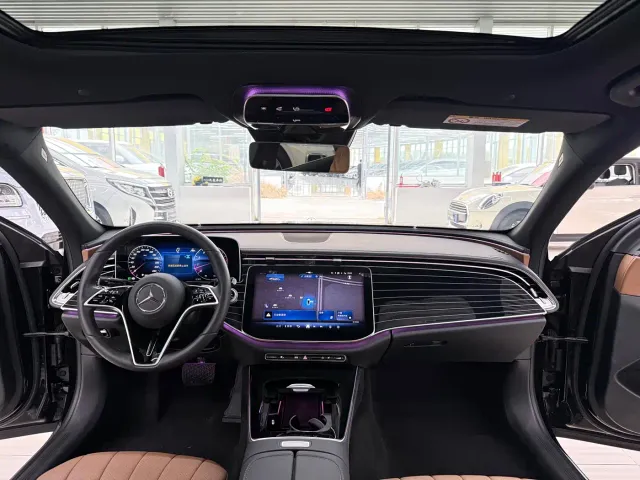 Mercedes-Benz E-Class — Фото автомобиля 7
