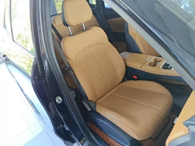 Geely Galaxy Starship 7 EM-i — Фото автомобиля 24