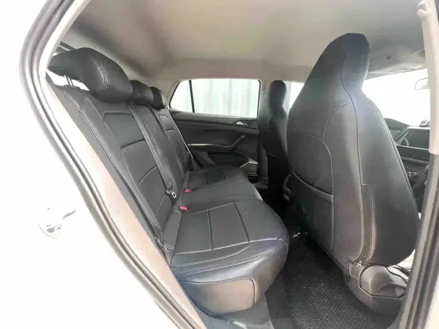 Volkswagen T-Cross — Фото автомобиля 6
