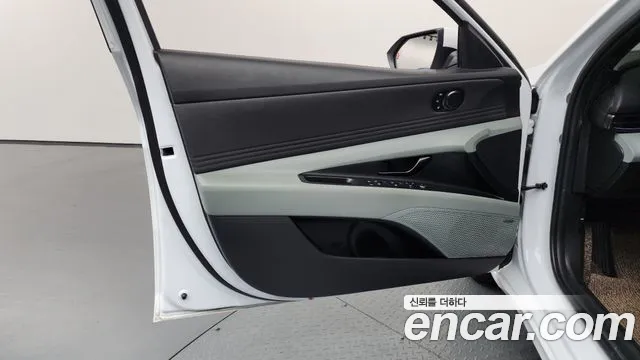 Hyundai Avante CN7 — Фото автомобиля 13
