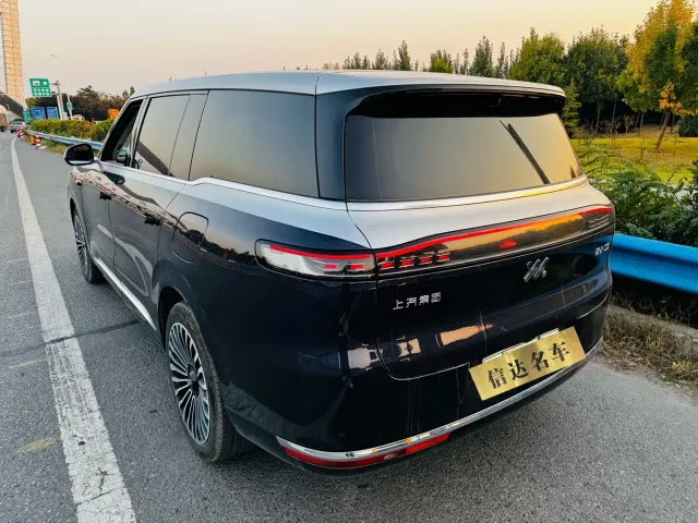 IM Motors LS9 — Фото автомобиля 8
