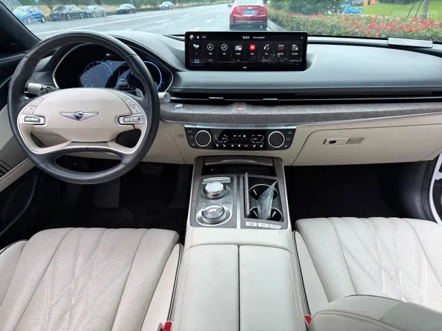 Genesis Pure Electric G80 — Фото автомобиля 7