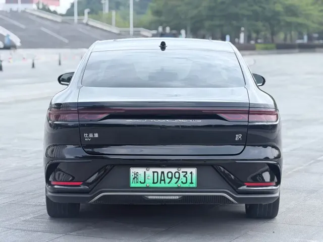 BYD Han — Фото автомобиля 5