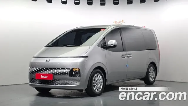 Фотография автомобиля — Hyundai Staria