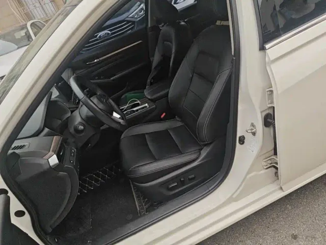 Nissan Teana — Фото автомобиля 11