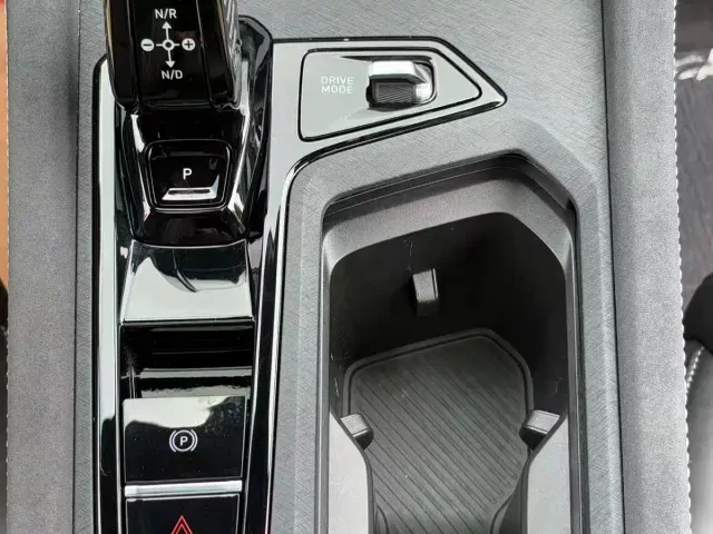 Lynk & Co 03 — Фото автомобиля 13