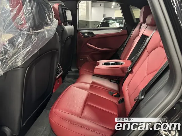 Porsche Macan — Фото автомобиля 12