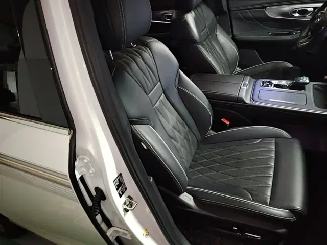 GAC Trumpchi GS8 — Фото автомобиля 24