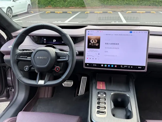 Xiaomi SU7 — Фото автомобиля 14