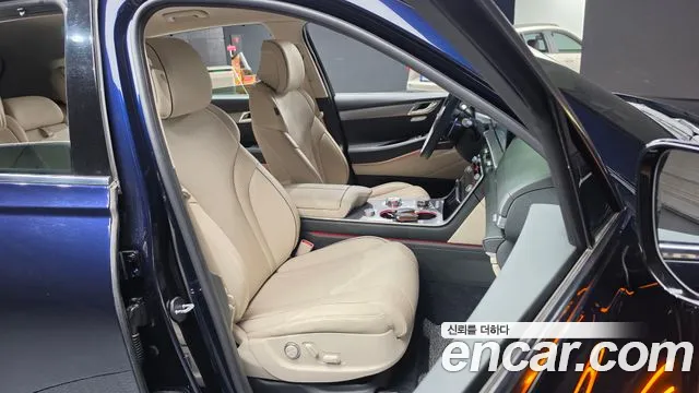 Genesis GV80 — Фото автомобиля 17
