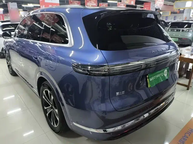 Aito M7 — Фото автомобиля 4