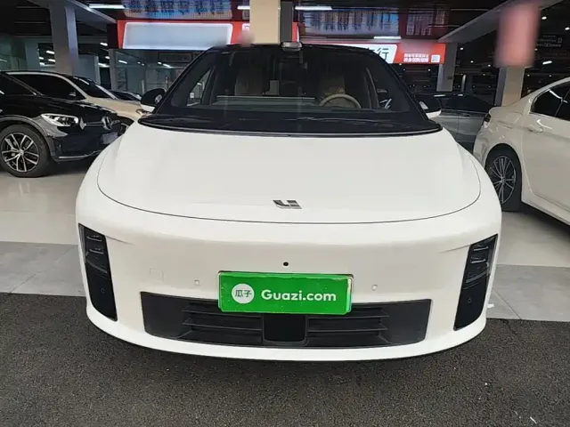 Li Auto Li Auto i6 2025 2WD Base Model — Фото автомобиля 2