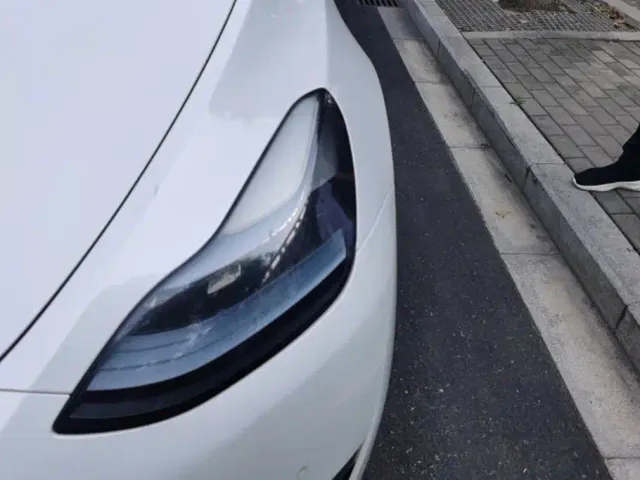 Tesla Model Y — Фото автомобиля 5