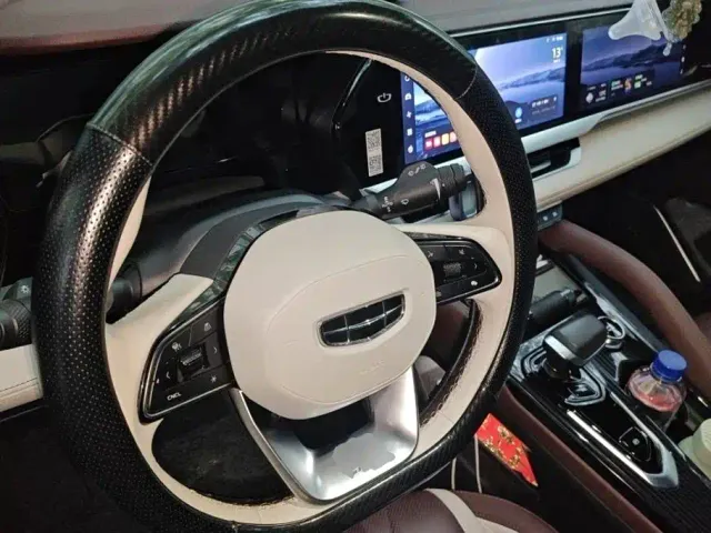 Geely Xingyue L — Фото автомобиля 12