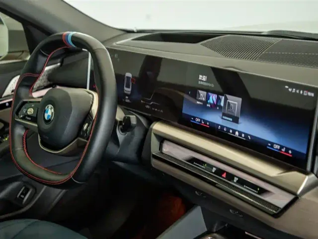 BMW 5 Series — Фото автомобиля 22