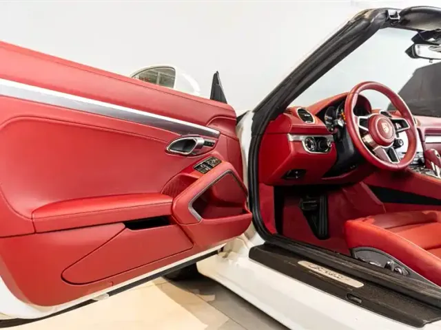 Porsche 718 — Фото автомобиля 8