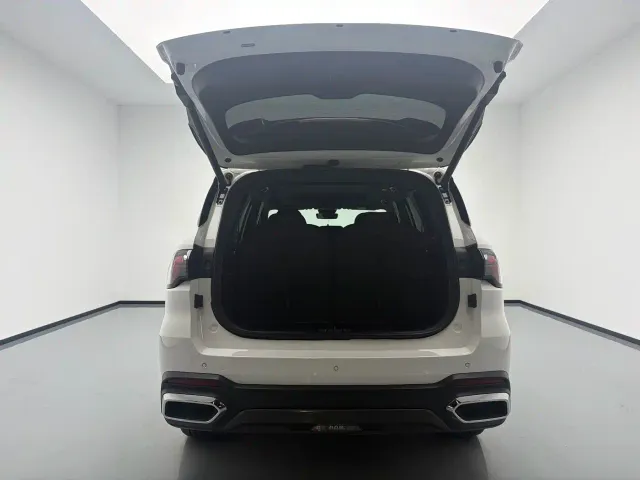 Geely Haoyue L — Фото автомобиля 17