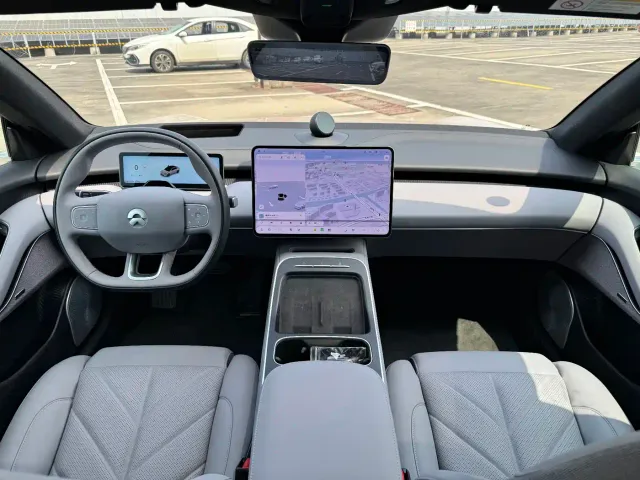 Nio ET5 — Фото автомобиля 12