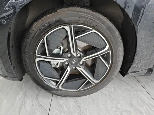 Dongfeng eπ 007 — Фото автомобиля 22