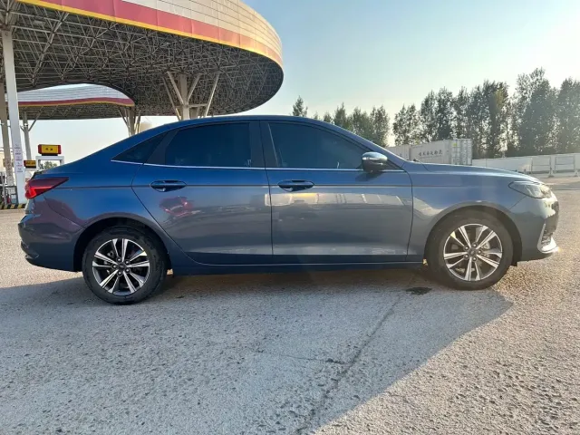 Ford Escort — Фото автомобиля 5