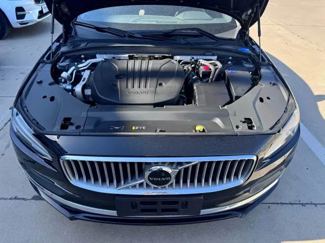 Volvo S90 — Фото автомобиля 15