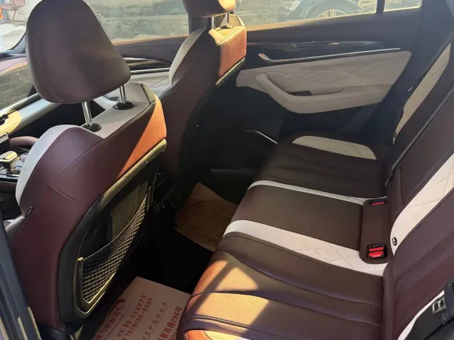 Geely Xingyue L — Фото автомобиля 5