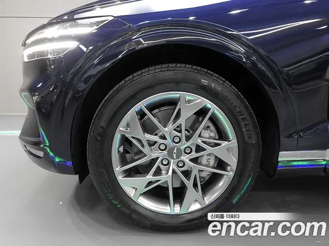 Genesis GV70 — Фото автомобиля 13