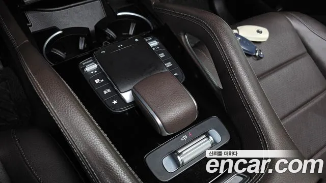 Mercedes-Benz GLE-Class — Фото автомобиля 25