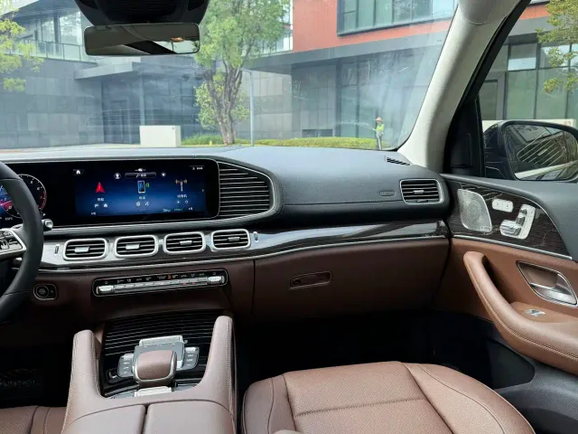 Mercedes-Benz GLE-Class — Фото автомобиля 15
