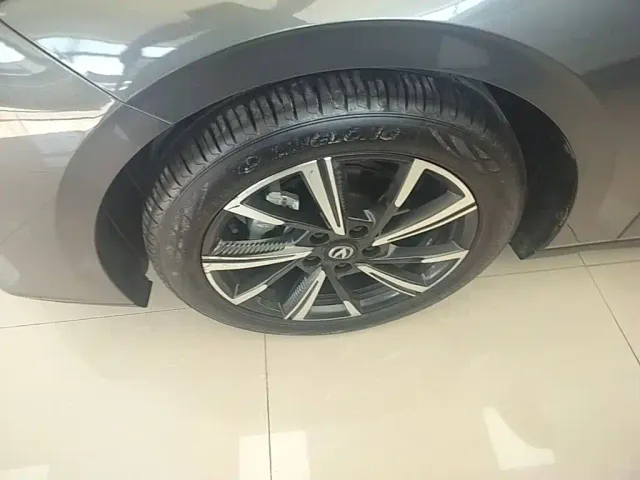 Changan Eado — Фото автомобиля 22