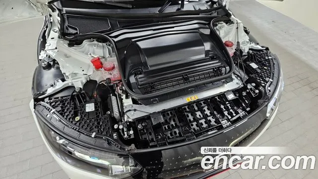 Mercedes-Benz EQE V295 — Фото автомобиля 9