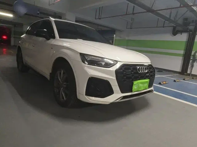 Audi Q5L — Фото автомобиля 3