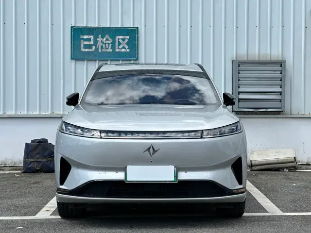 Dongfeng eπ 008 — Фото автомобиля 2