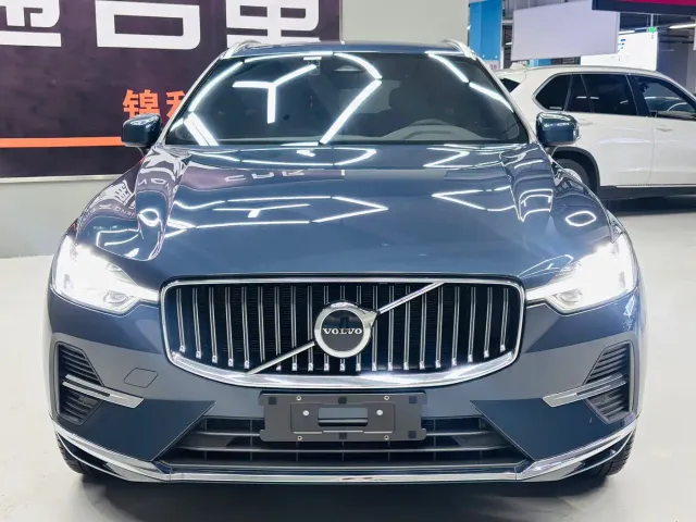 Volvo XC60 — Фото автомобиля 7