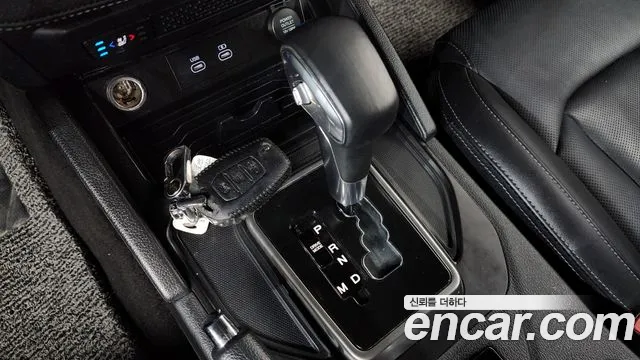 KG_Mobility_Ssangyong Rexton Новый Rexton Sport Khan Дизель 2.2 4WD — Фото автомобиля 9