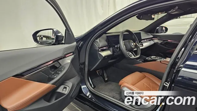 BMW i5 G60 — Фото автомобиля 15