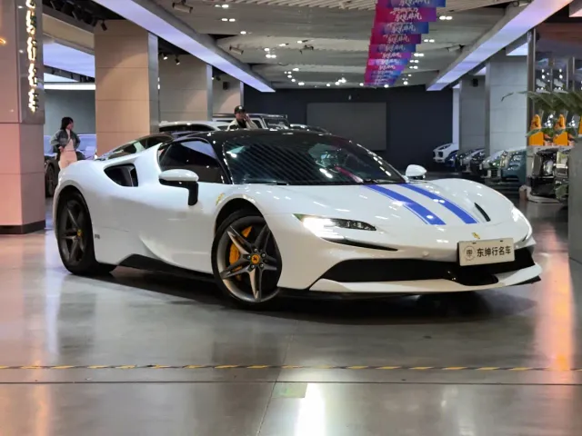 Ferrari SF90 — Фото автомобиля 3