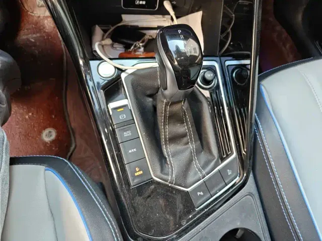 Volkswagen Tayron GTE Plug-in Hybrid — Фото автомобиля 15